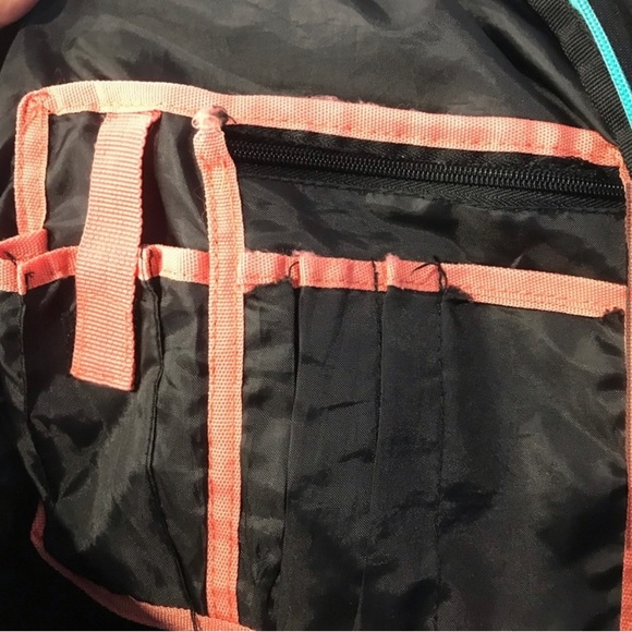 Tracker backpack GUC - Picture 4 of 5